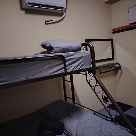 Ayden Hostel Airport Transit - Klia Сепанг Екстериор снимка