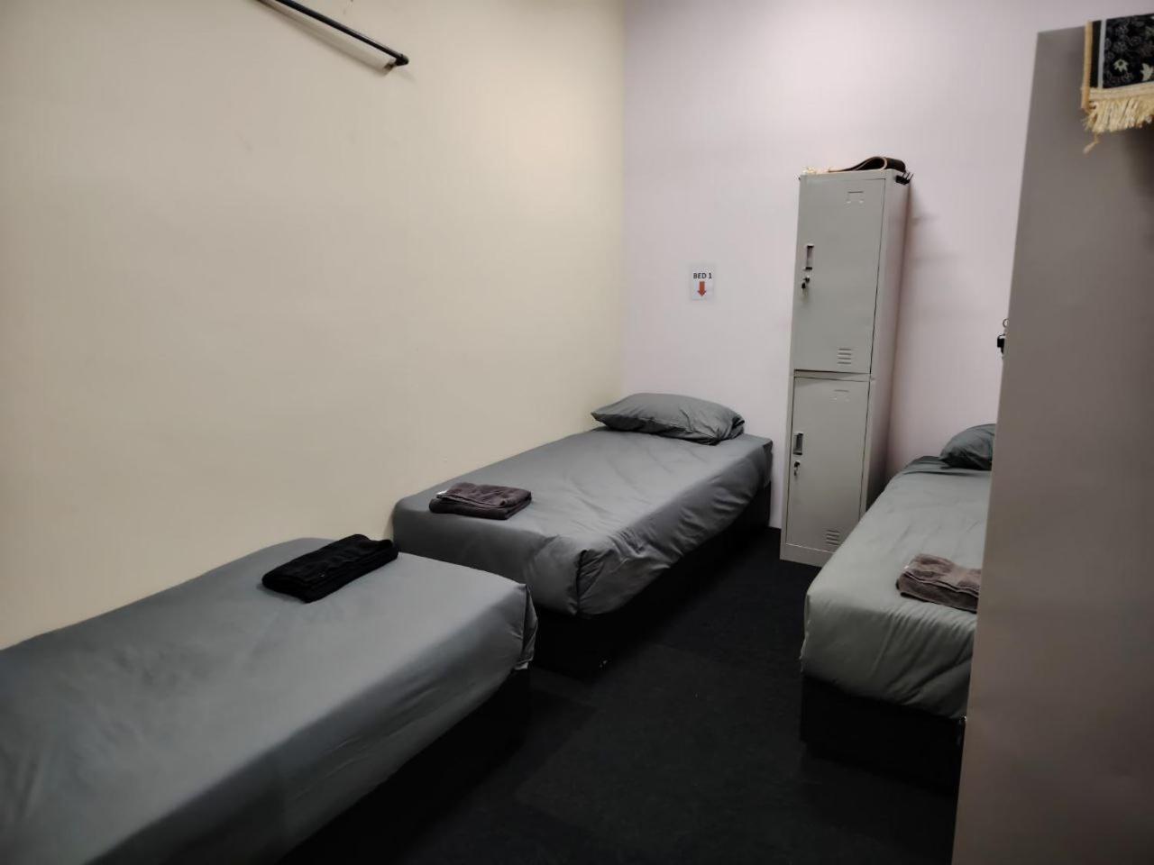 Ayden Hostel Airport Transit - Klia Сепанг Екстериор снимка