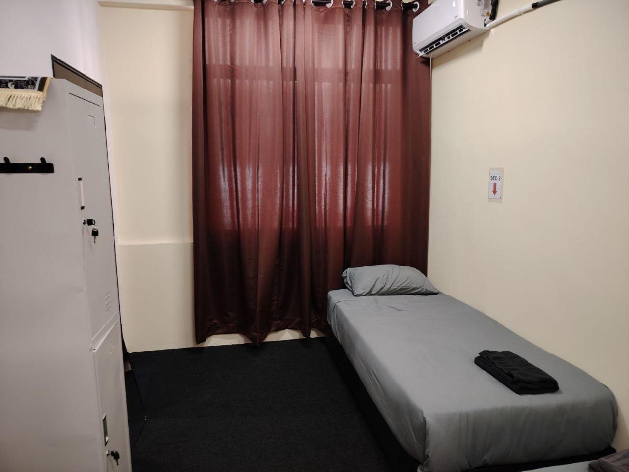 Ayden Hostel Airport Transit - Klia Сепанг Екстериор снимка