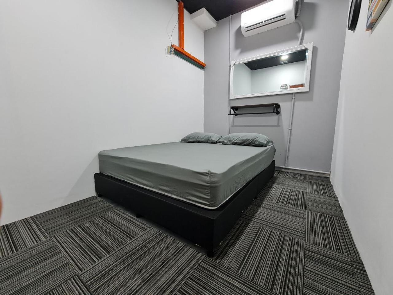 Ayden Hostel Airport Transit - Klia Сепанг Екстериор снимка